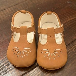 Cat & Jack Baby Girl Faux Leather Shoes 9-12 Months
